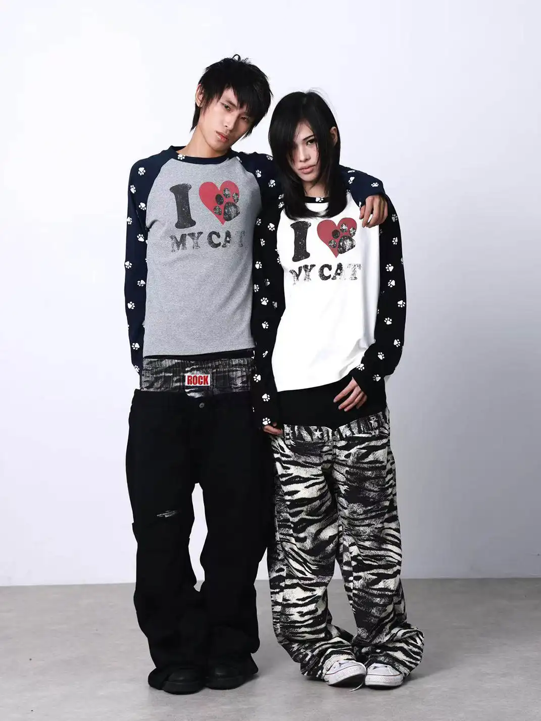 DETW | "I LOVE MY CAT" Printed Raglan Sleeve Tee