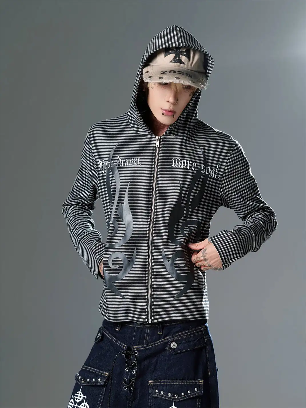 DETW | Note Striped Zip-Up Hoodie