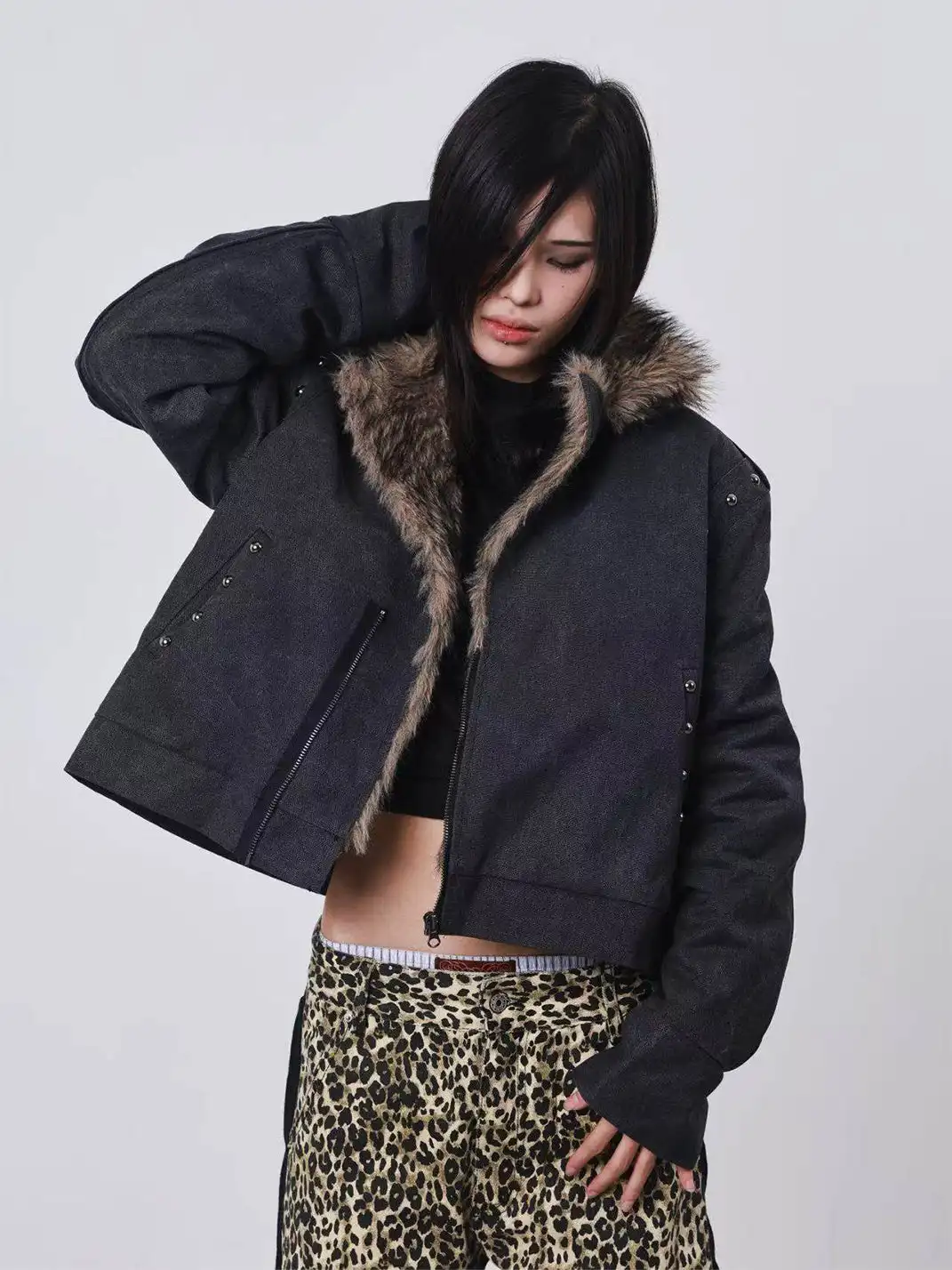 DETW | Mountain-Carving Studded Diagonal Zipper Jacket