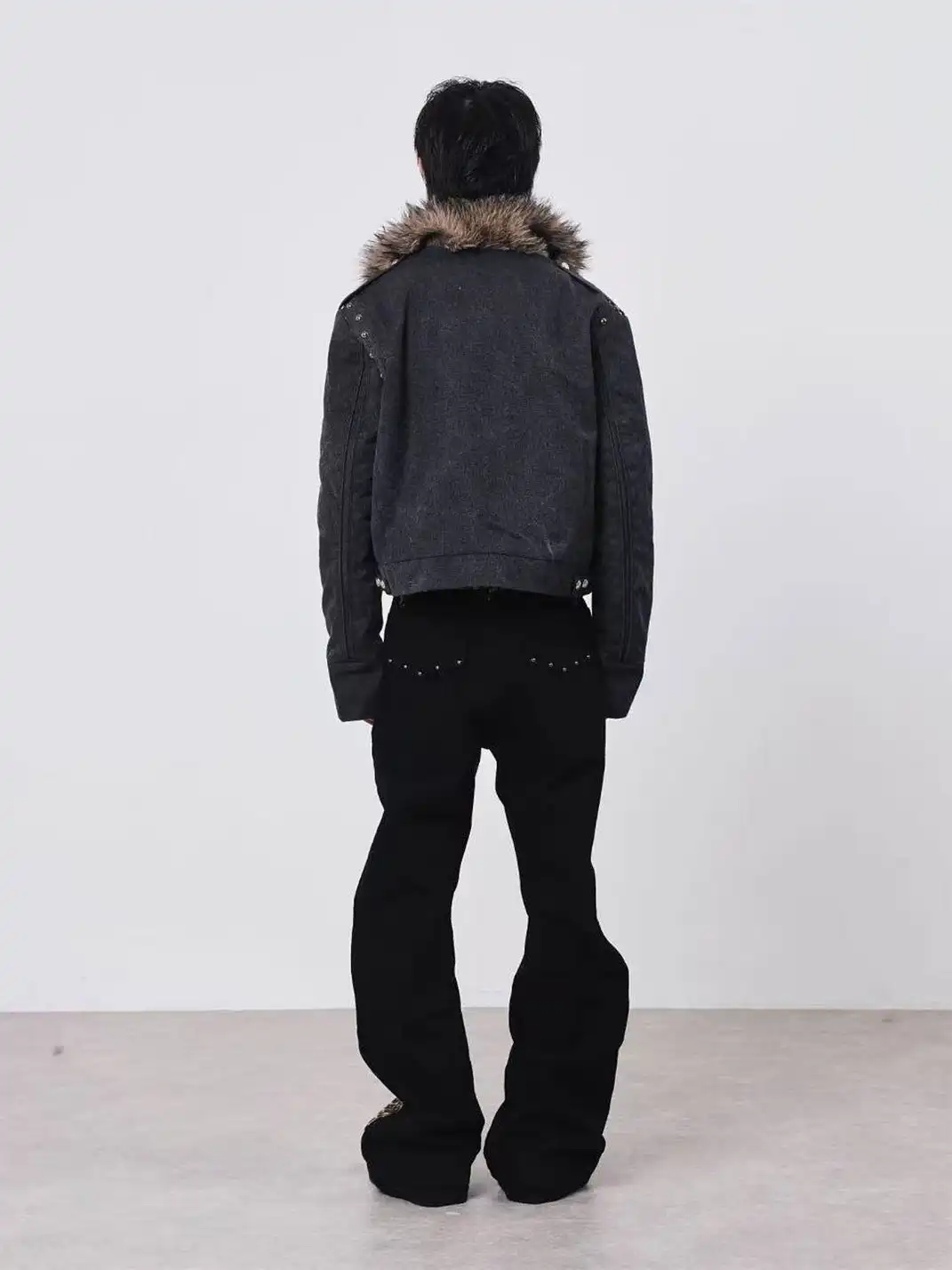 DETW | Mountain-Carving Studded Diagonal Zipper Jacket