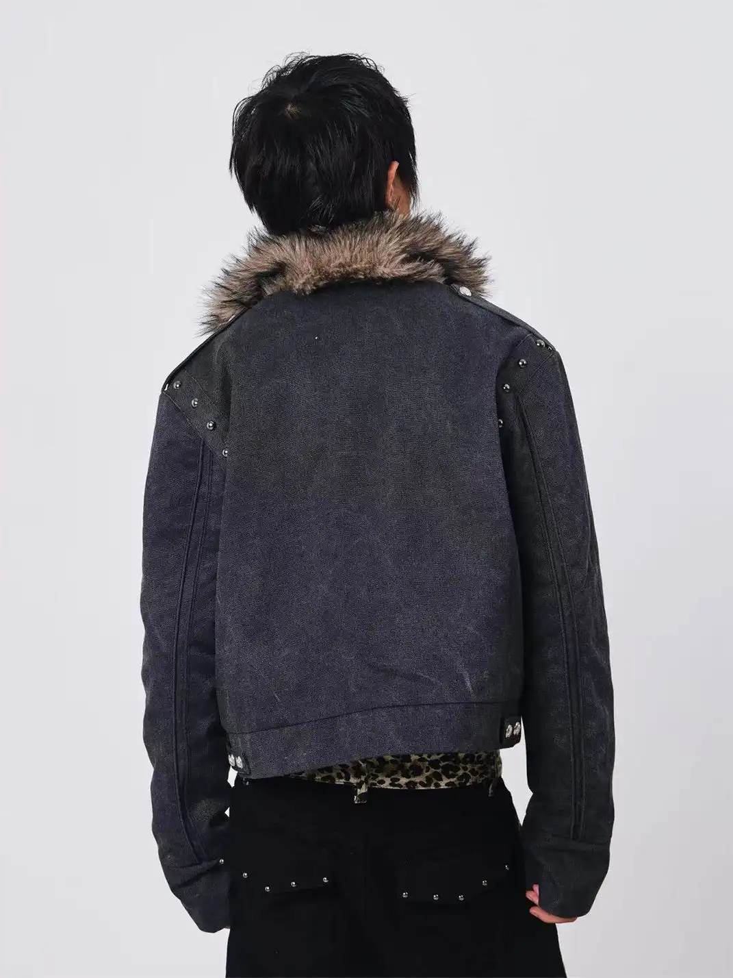 DETW | Mountain-Carving Studded Diagonal Zipper Jacket