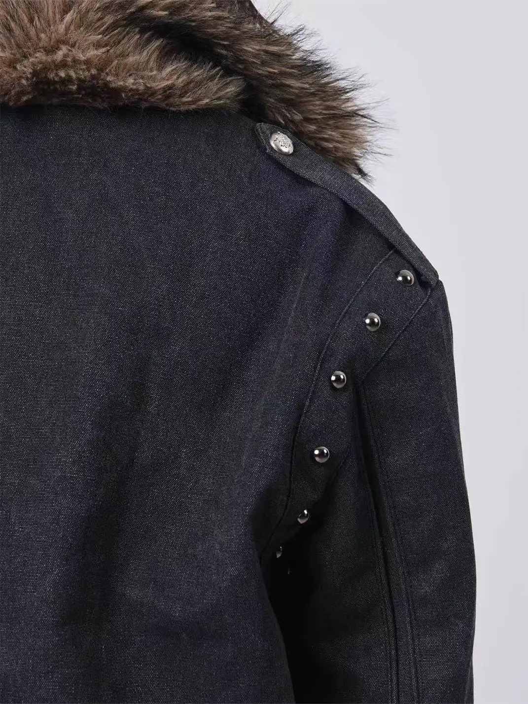 DETW | Mountain-Carving Studded Diagonal Zipper Jacket