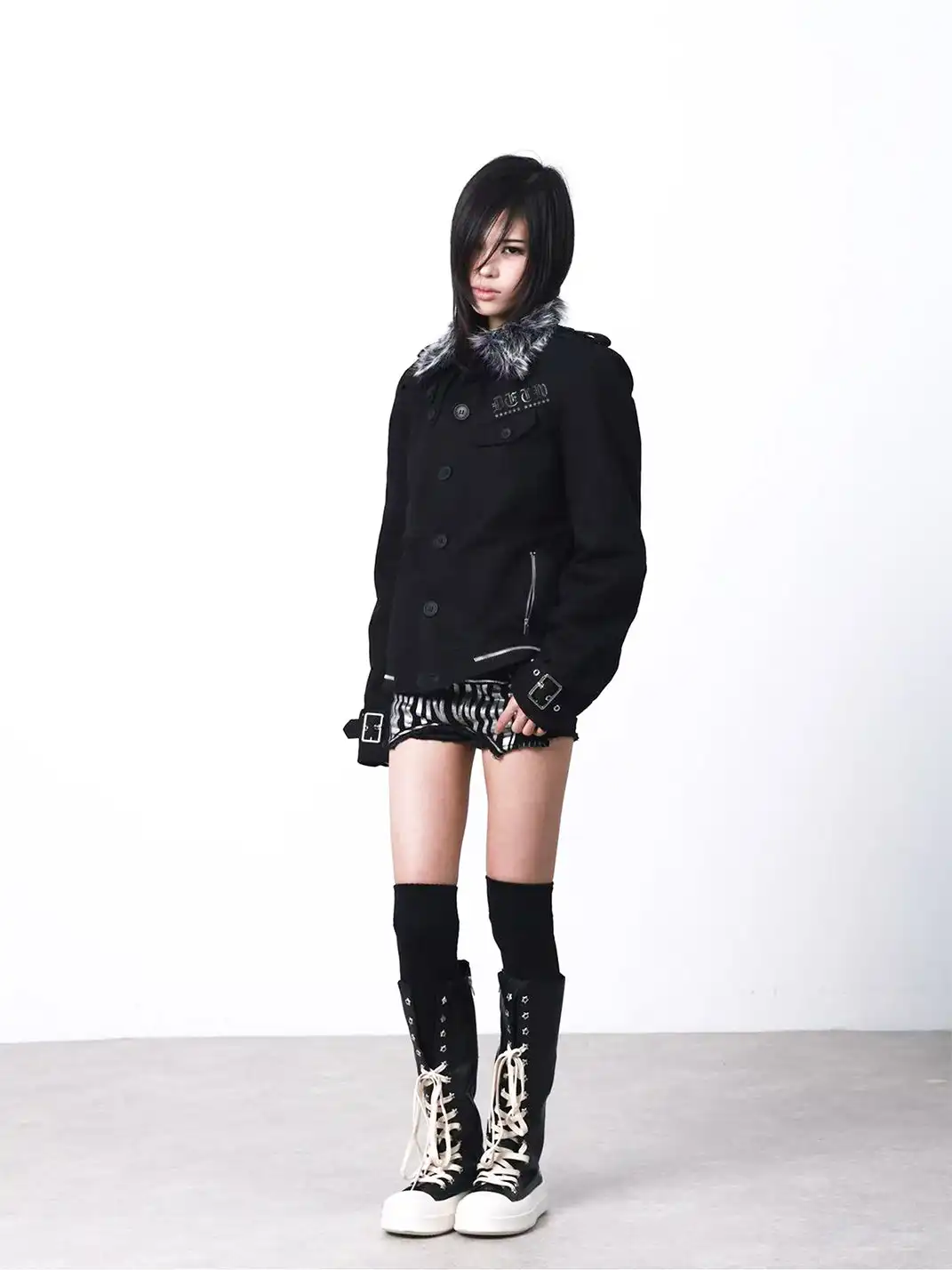 DETW | Single-Breasted Metal Fur Collar Coat