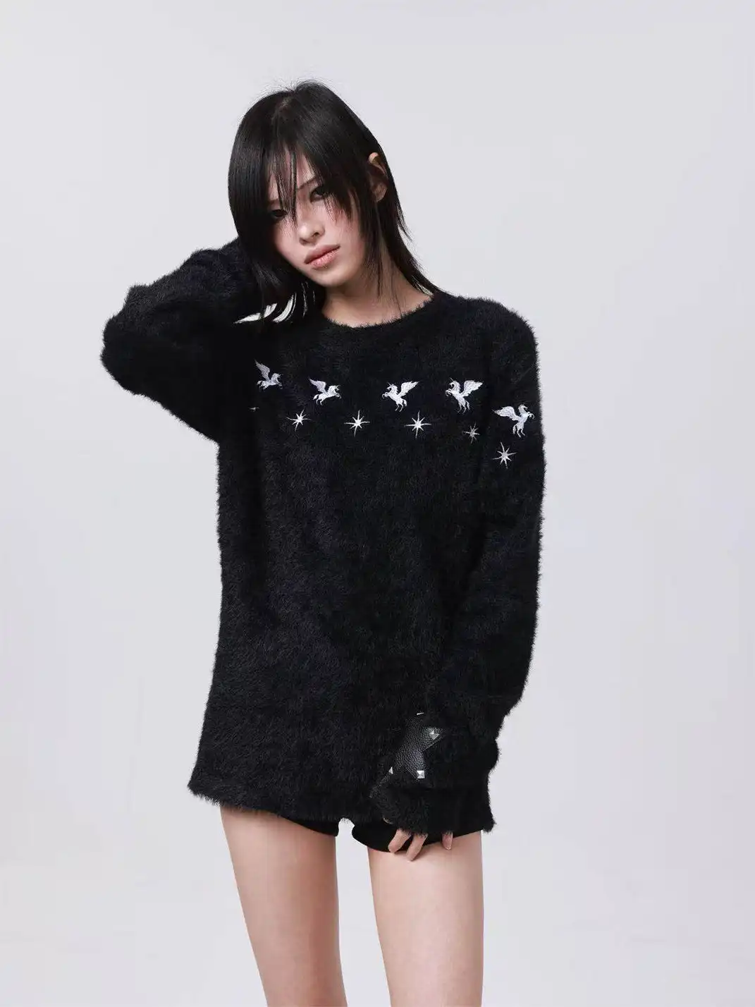 DETW | Five-Pointed Star Studded Embroidered Sweater