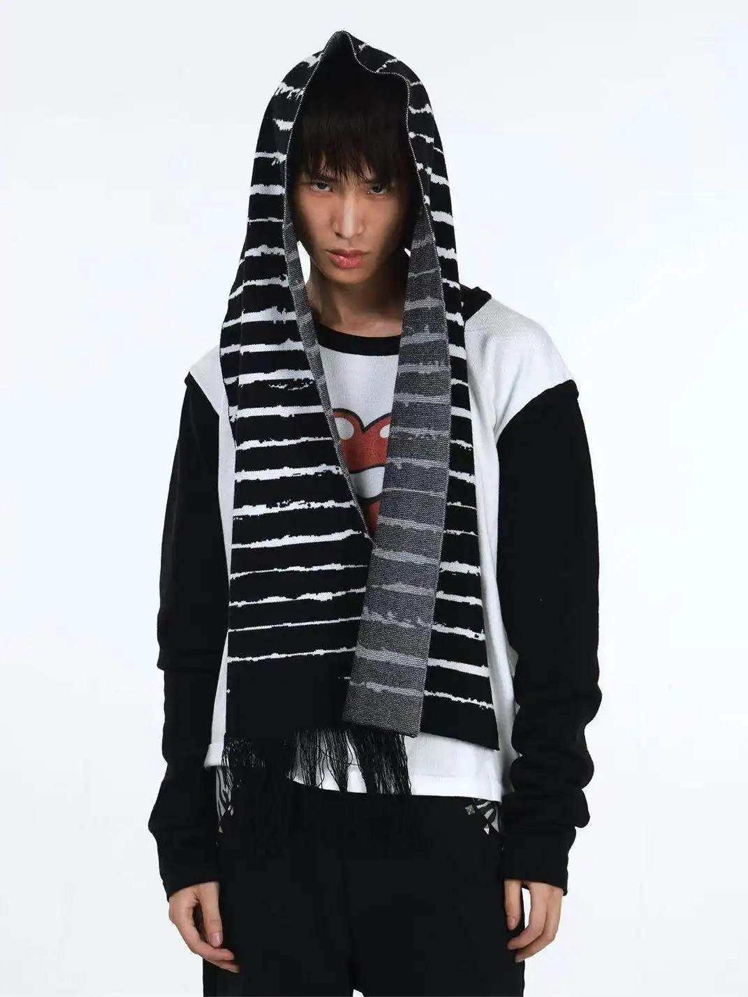 DETW | Striped Distressed Thorn Tassel Scarf