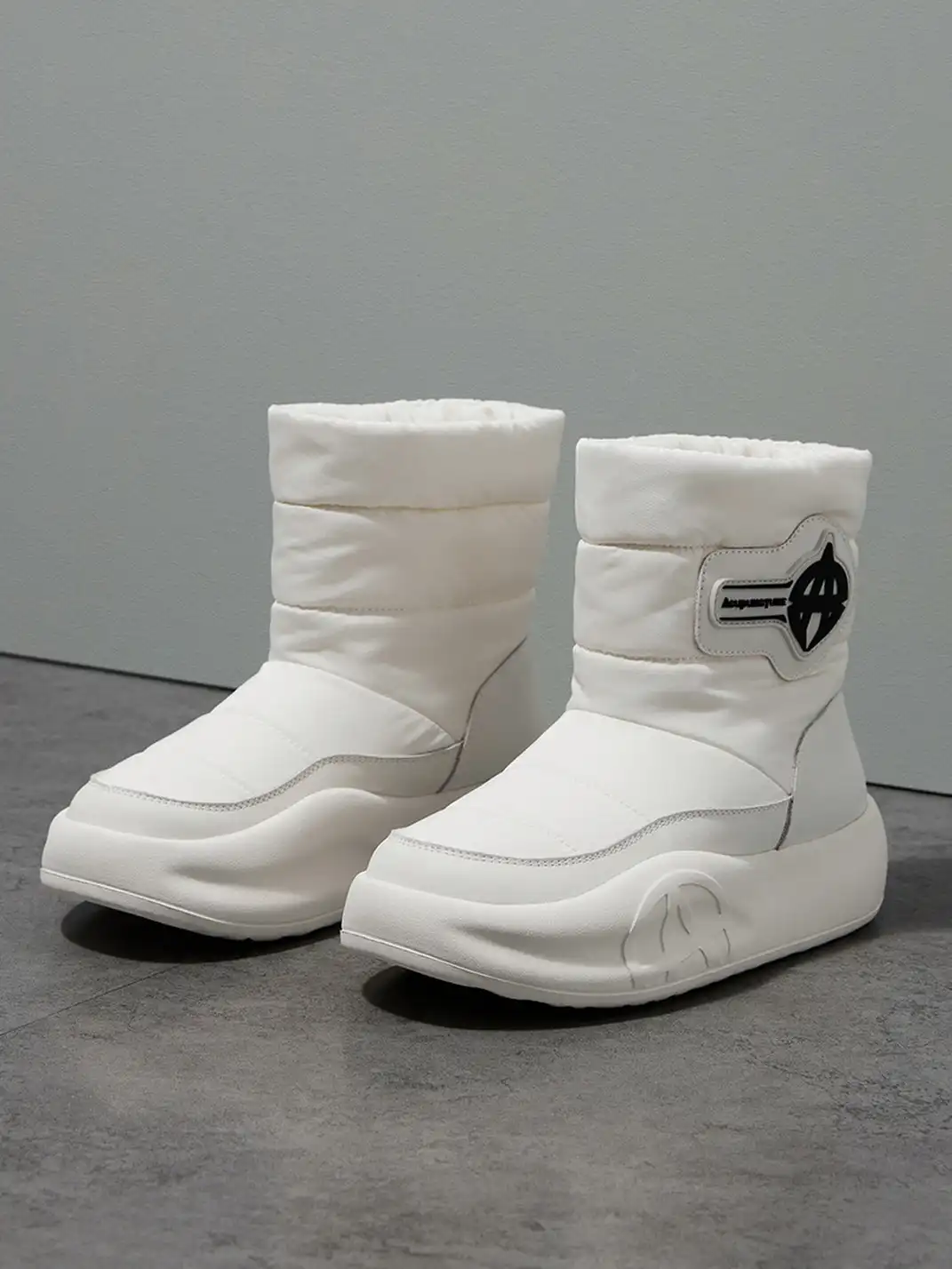 ACUPUNCTURE | Insulated Construction Mid-Calf Snow Boots