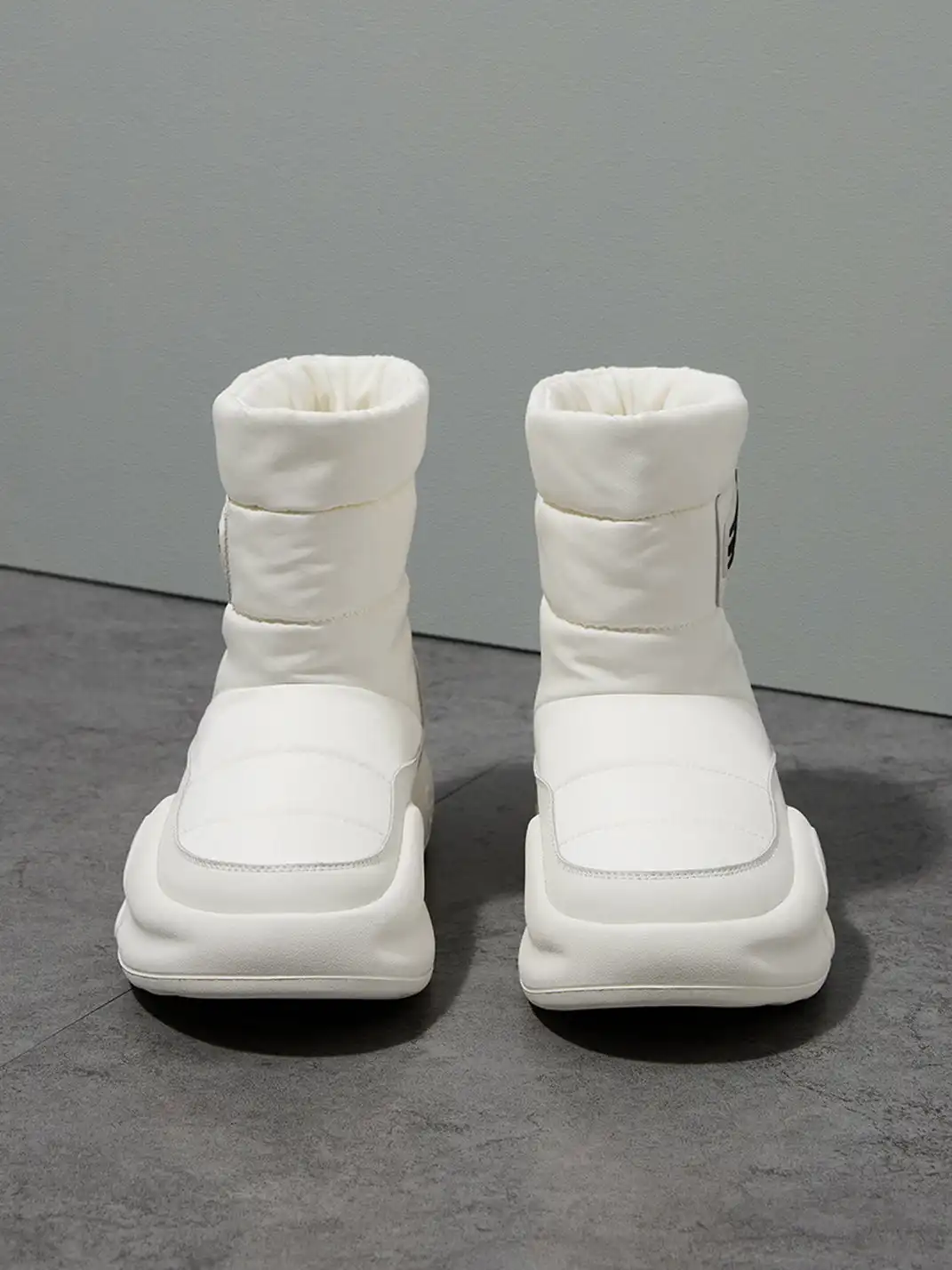 ACUPUNCTURE | Insulated Construction Mid-Calf Snow Boots