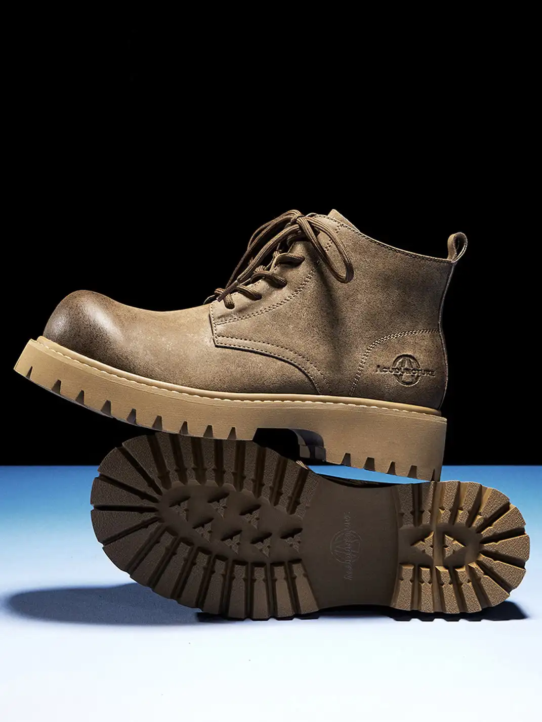 ACUPUNCTURE | Classic Upturned Toe Lace-Up Martin Boots