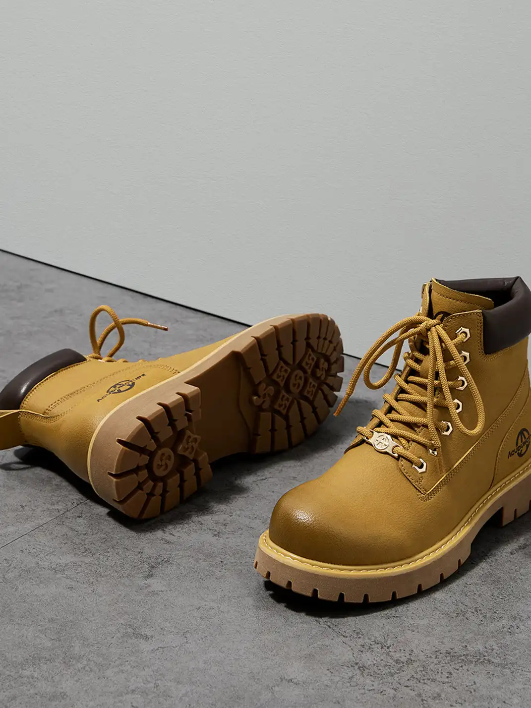 ACUPUNCTURE | Zipper Entry Mid-Ankle Martin Boots