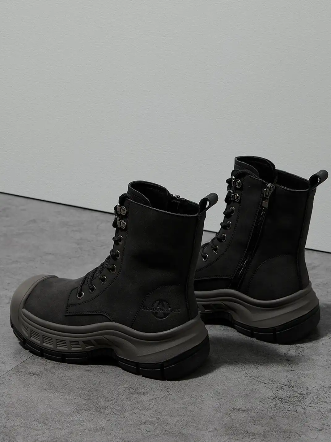ACUPUNCTURE | Protective Toe Lace-Up Martin Boots