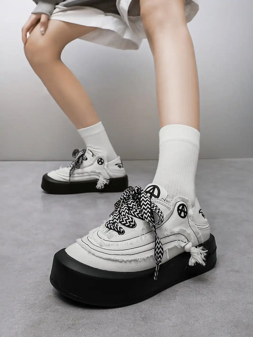 ACUPUNCTURE | Distressed Canvas Platform Shoes