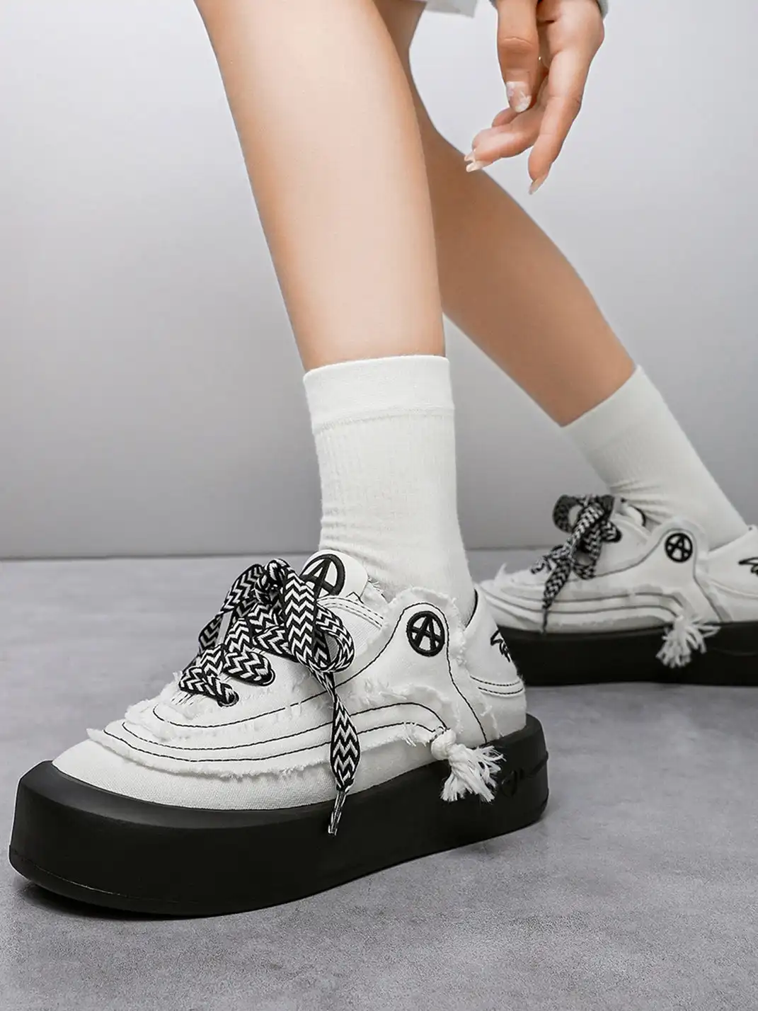 ACUPUNCTURE | Distressed Canvas Platform Shoes