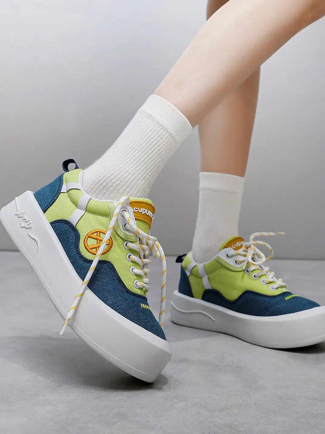 ACUPUNCTURE | Color-Blocked Canvas Platform Sneakers