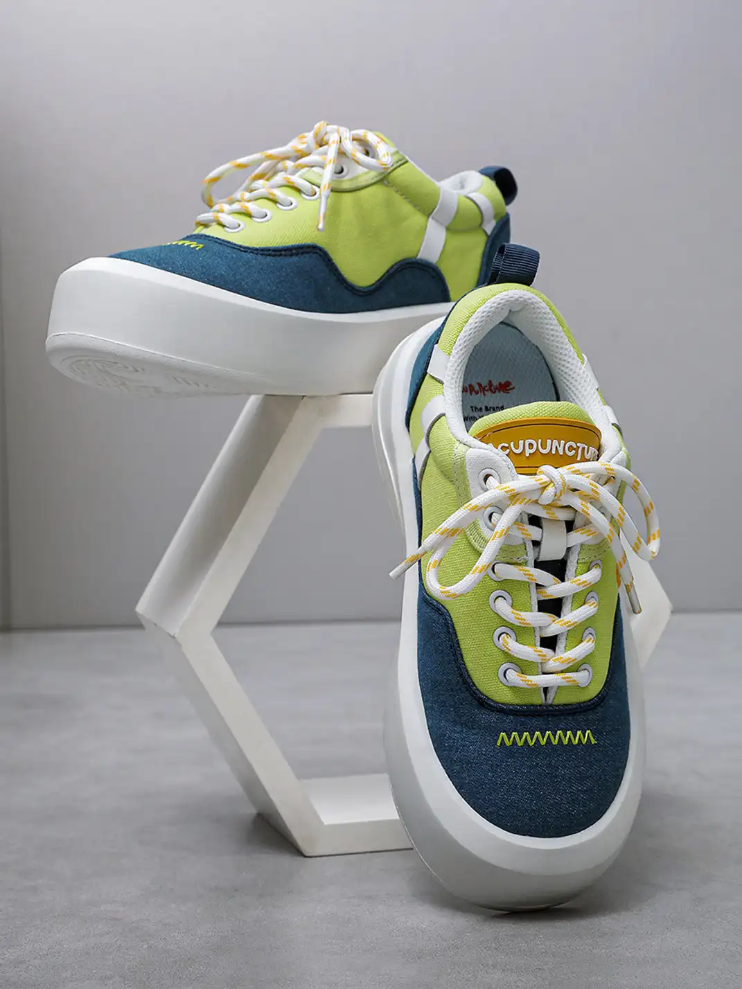 ACUPUNCTURE | Color-Blocked Canvas Platform Sneakers