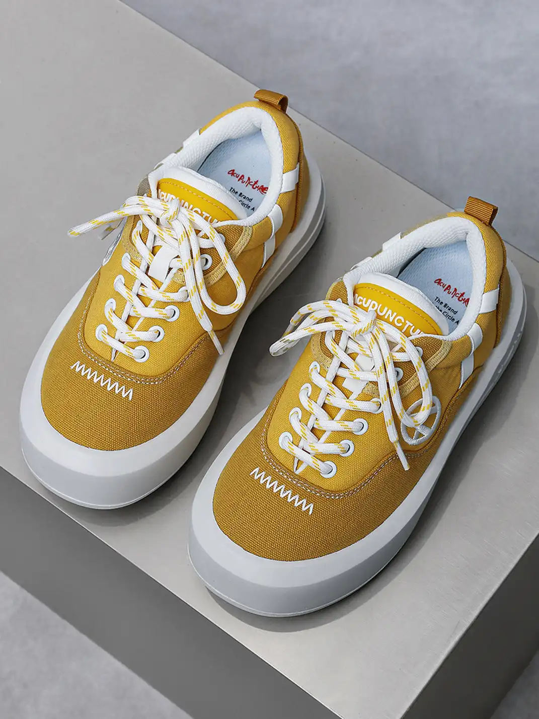 ACUPUNCTURE | Color-Blocked Canvas Platform Sneakers