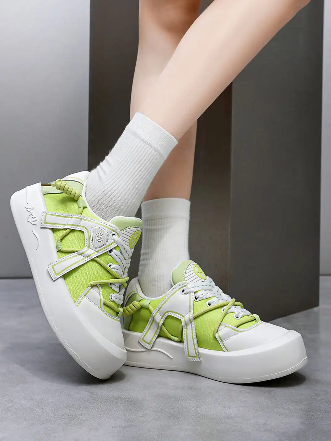 ACUPUNCTURE | Versatile And Stylish Platform Casual Sneakers