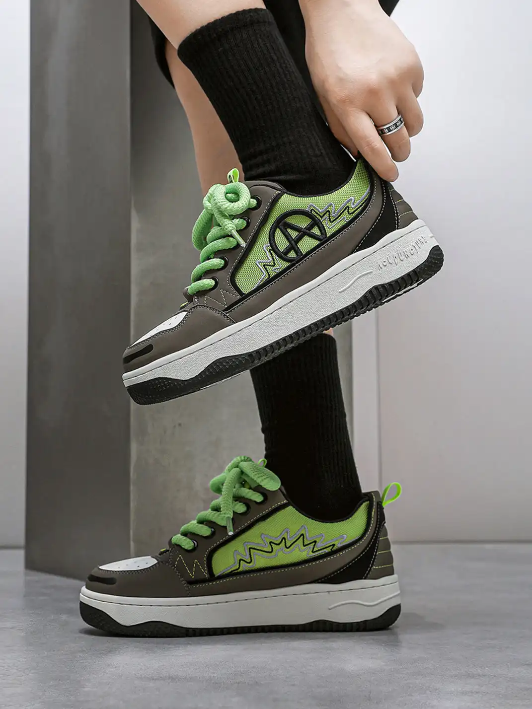 ACUPUNCTURE | Casual Unisex Skate Sneakers