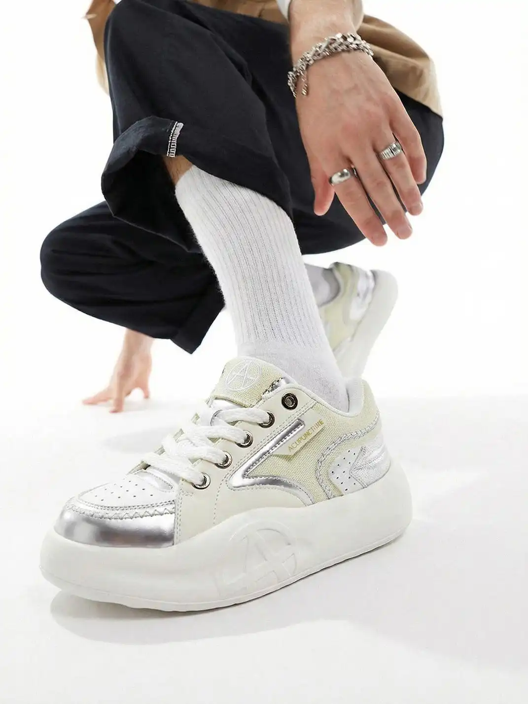 ACUPUNCTURE | Breathable Platform Sneakers
