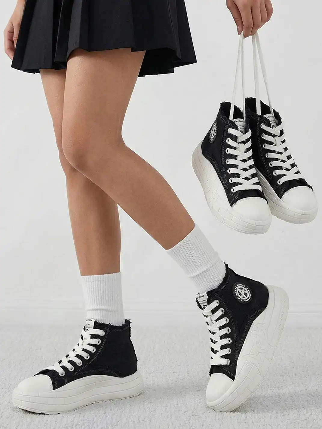 ACUPUNCTURE | High-top Platform Canvas Shoes