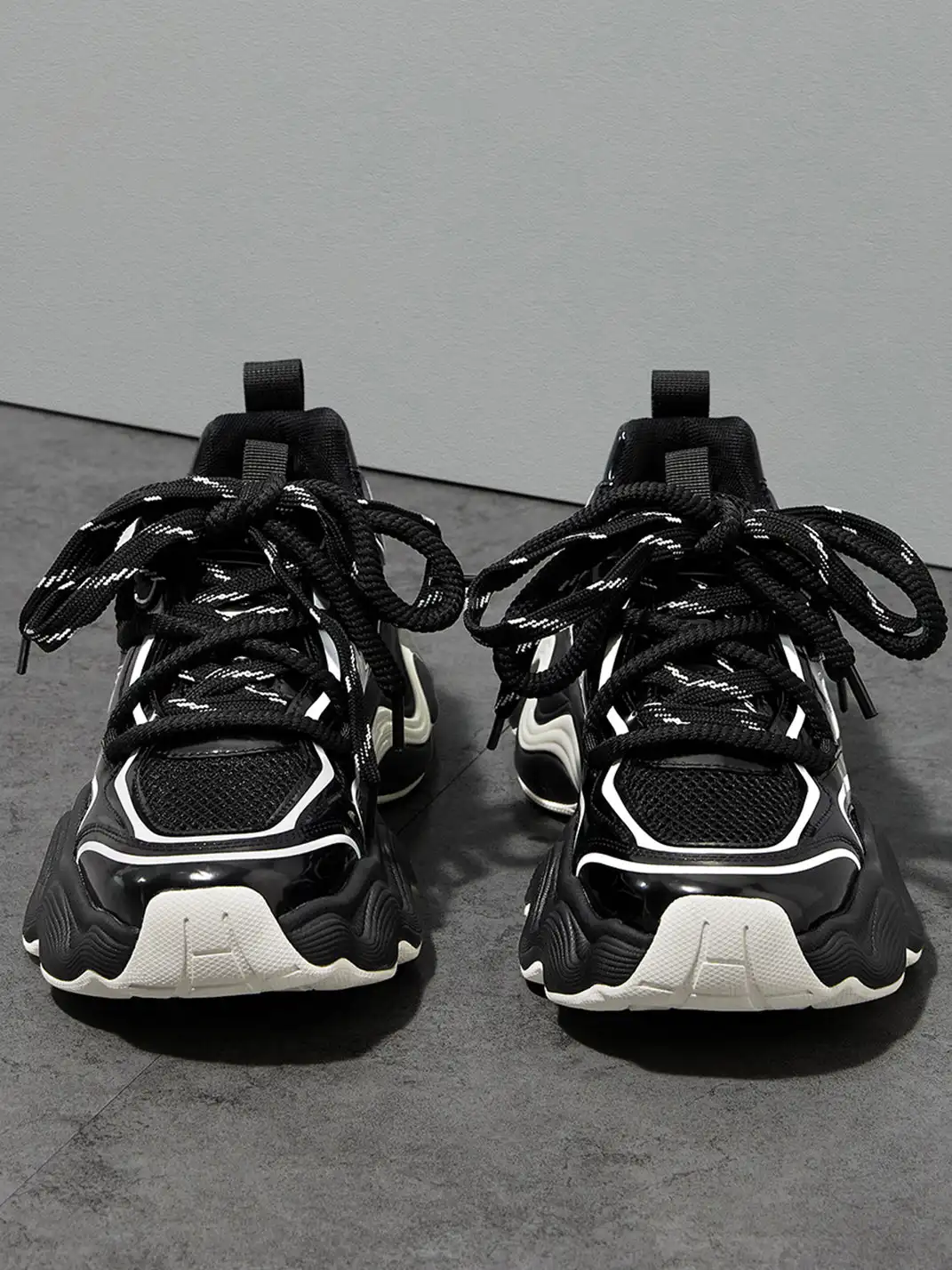 ACUPUNCTURE | Breathable Chunky Dad Sneakers
