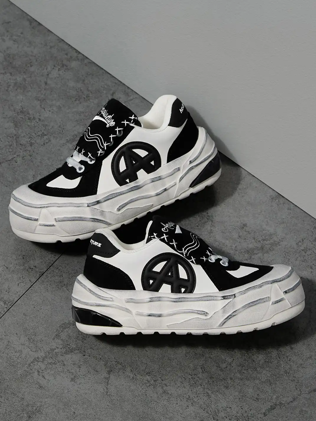 ACUPUNCTURE | Unique Shoe Tongue Chunky Sneakers