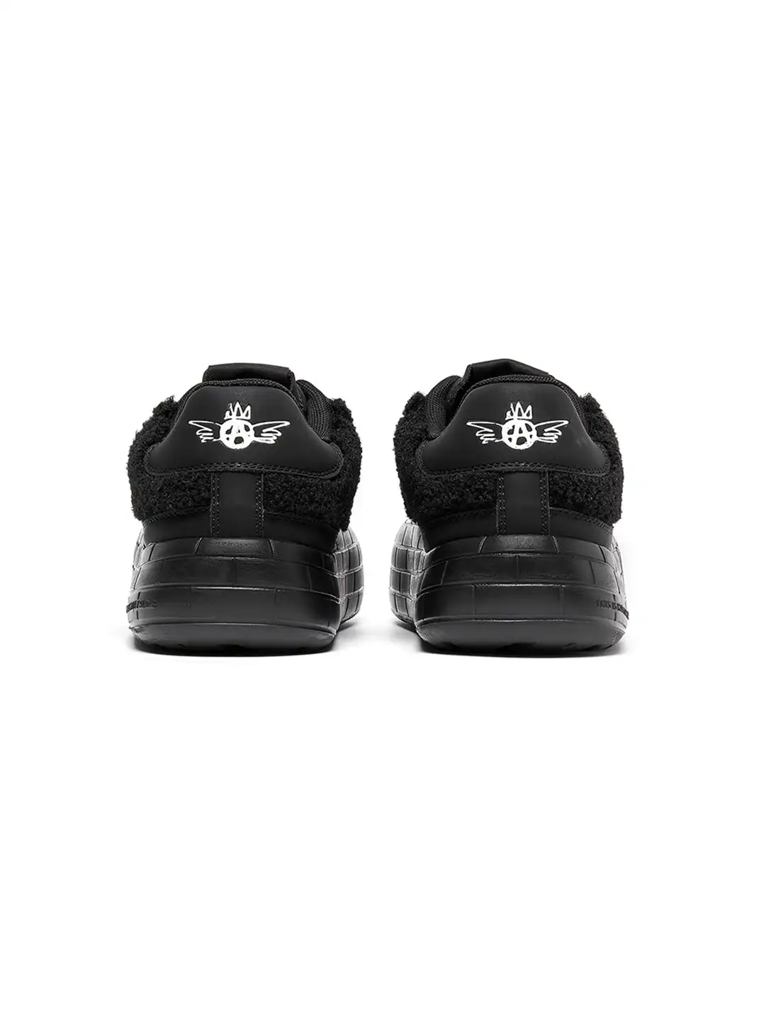 ACUPUNCTURE | Fleece Panel Thick Sole Sneakers