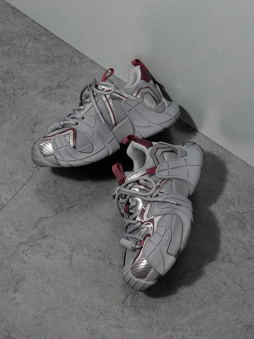 ACUPUNCTURE | Trendy Metallic Accent Platform Sneakers