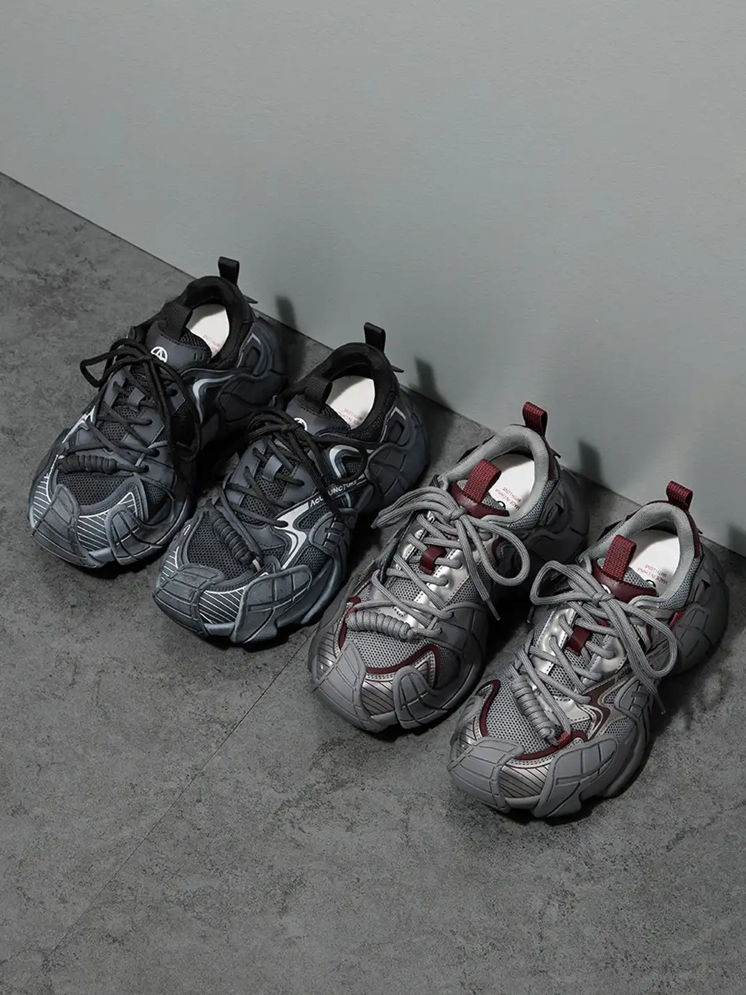 ACUPUNCTURE | Trendy Metallic Accent Platform Sneakers