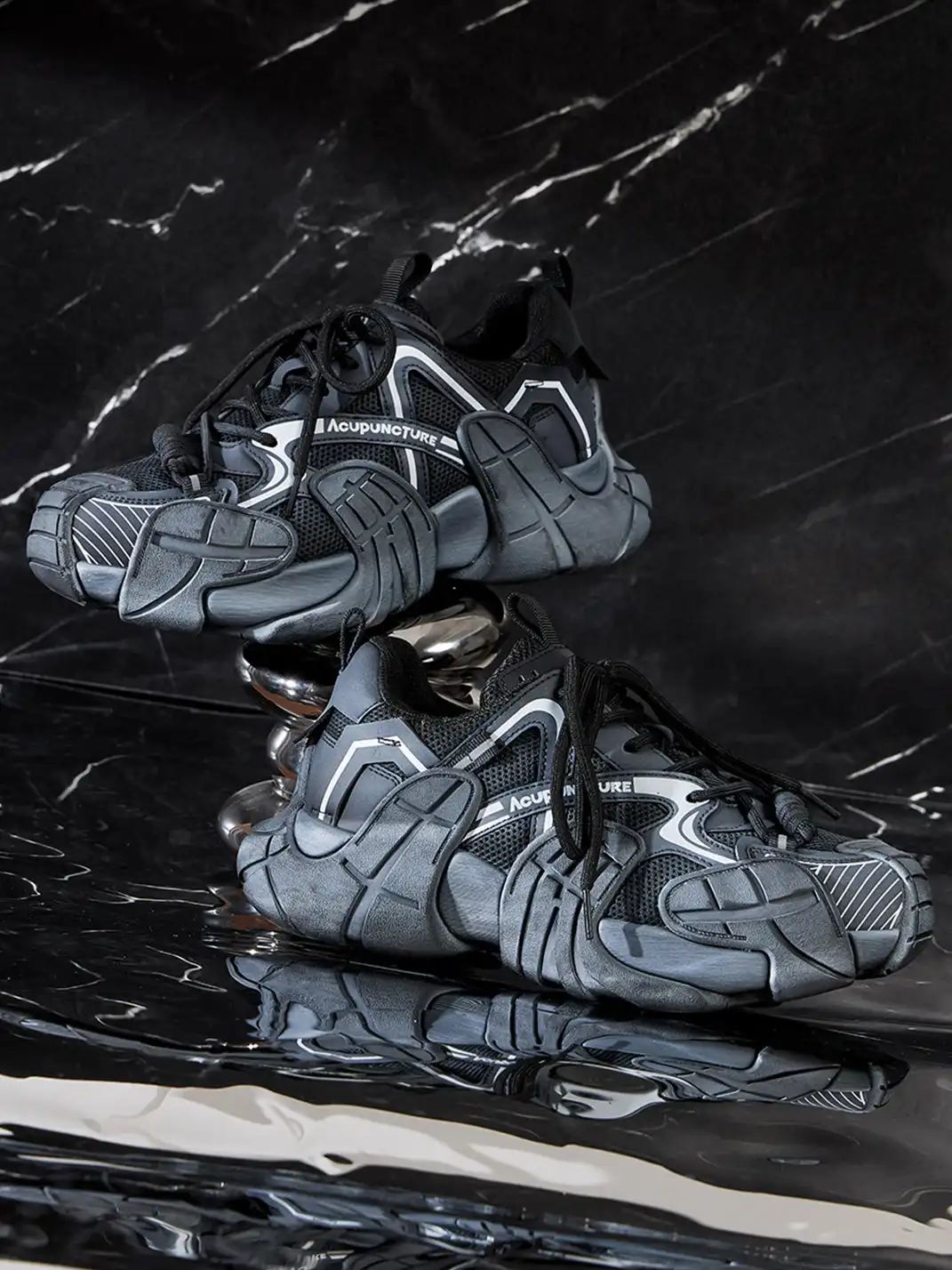 ACUPUNCTURE | Trendy Metallic Accent Platform Sneakers