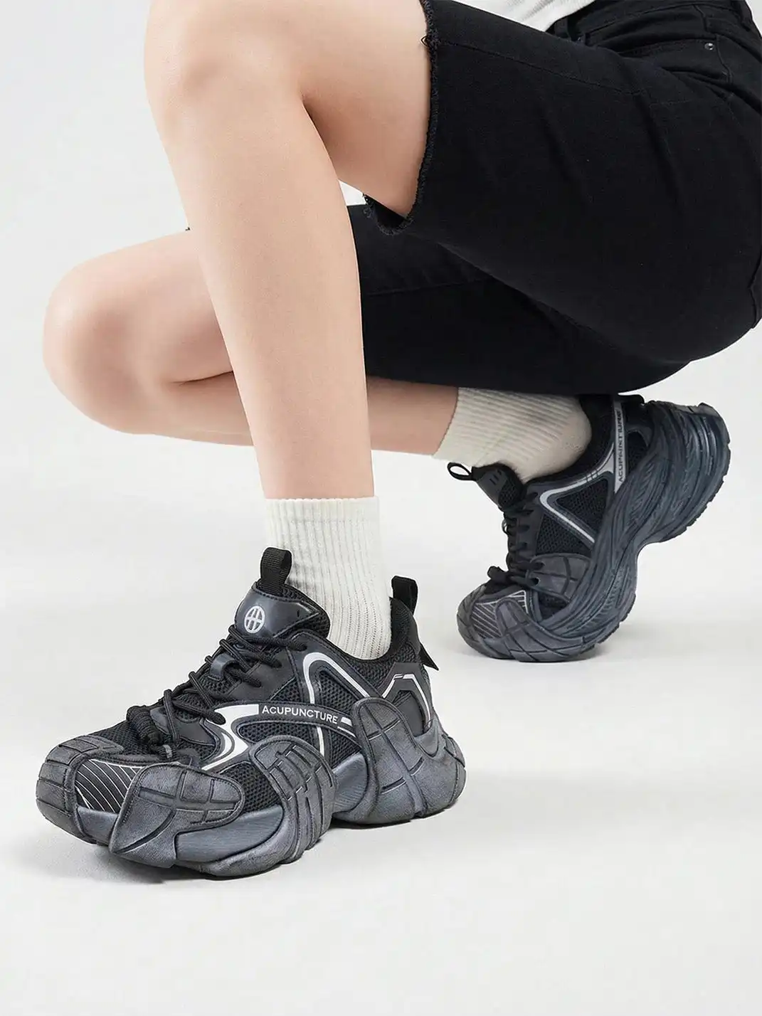 ACUPUNCTURE | Trendy Metallic Accent Platform Sneakers