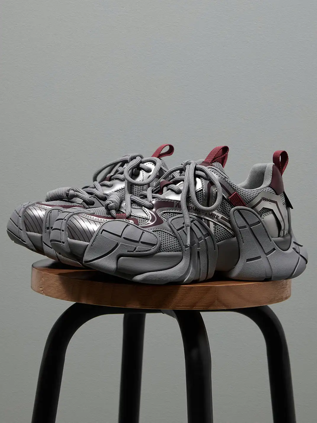 ACUPUNCTURE | Trendy Metallic Accent Platform Sneakers