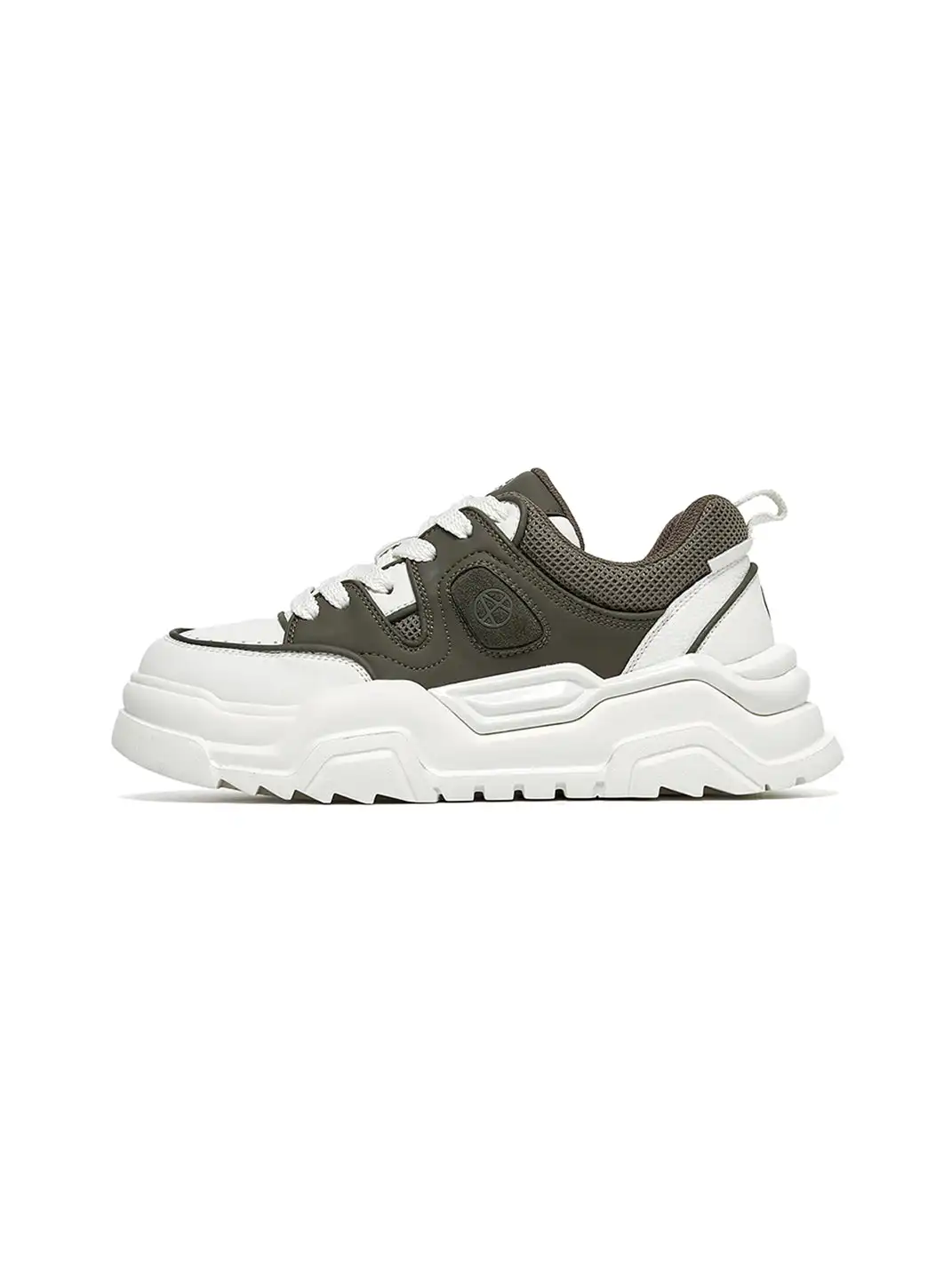 ACUPUNCTURE | Trendy Two-Tone Platform Sneakers