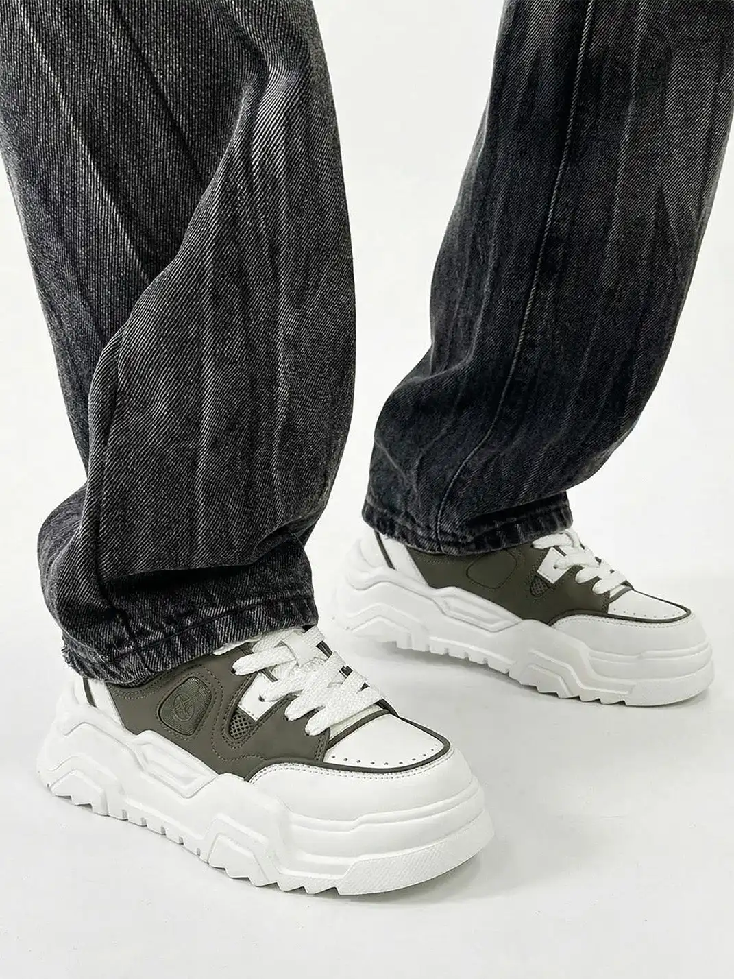 ACUPUNCTURE | Trendy Two-Tone Platform Sneakers