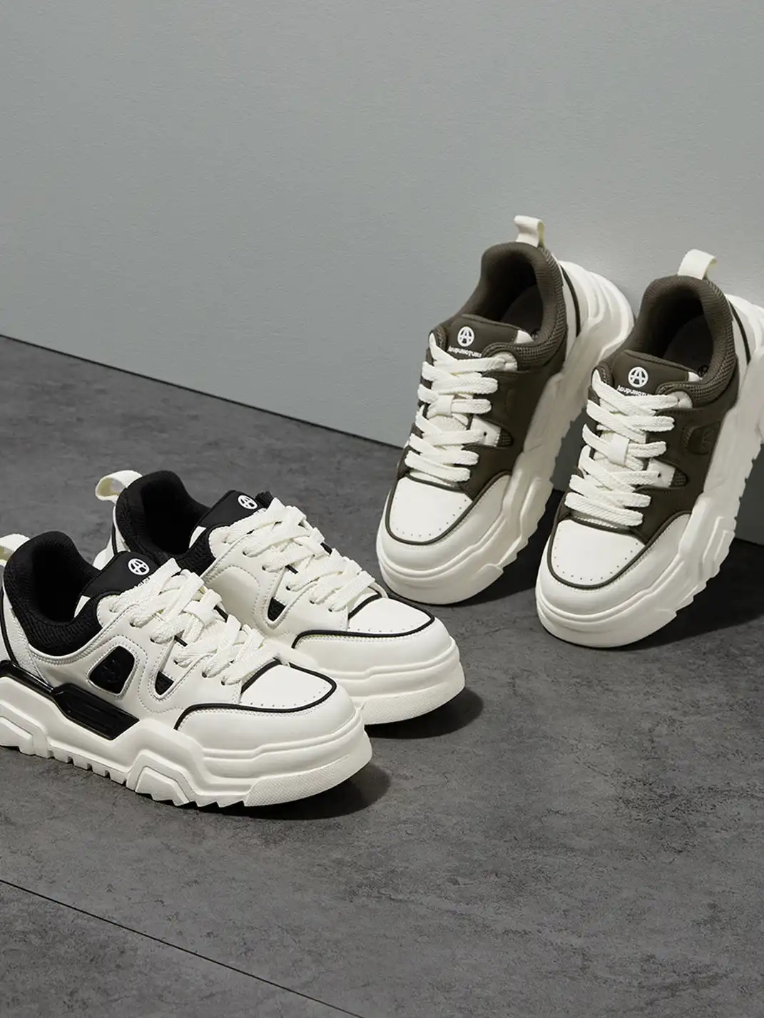 ACUPUNCTURE | Trendy Two-Tone Platform Sneakers