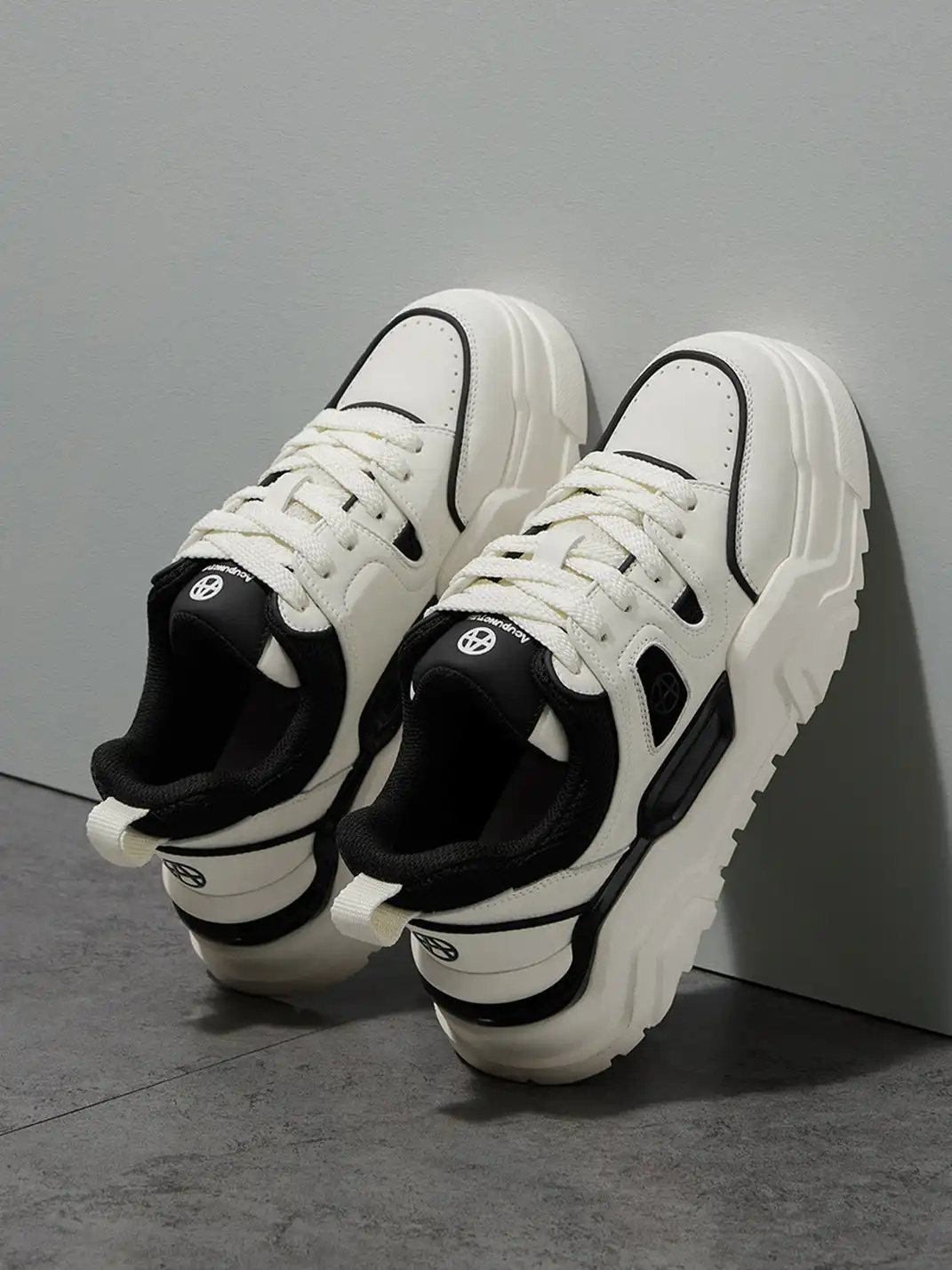 ACUPUNCTURE | Trendy Two-Tone Platform Sneakers