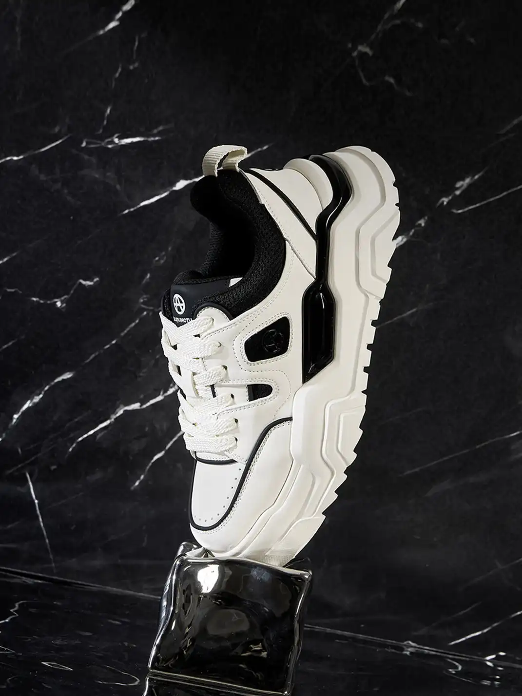 ACUPUNCTURE | Trendy Two-Tone Platform Sneakers
