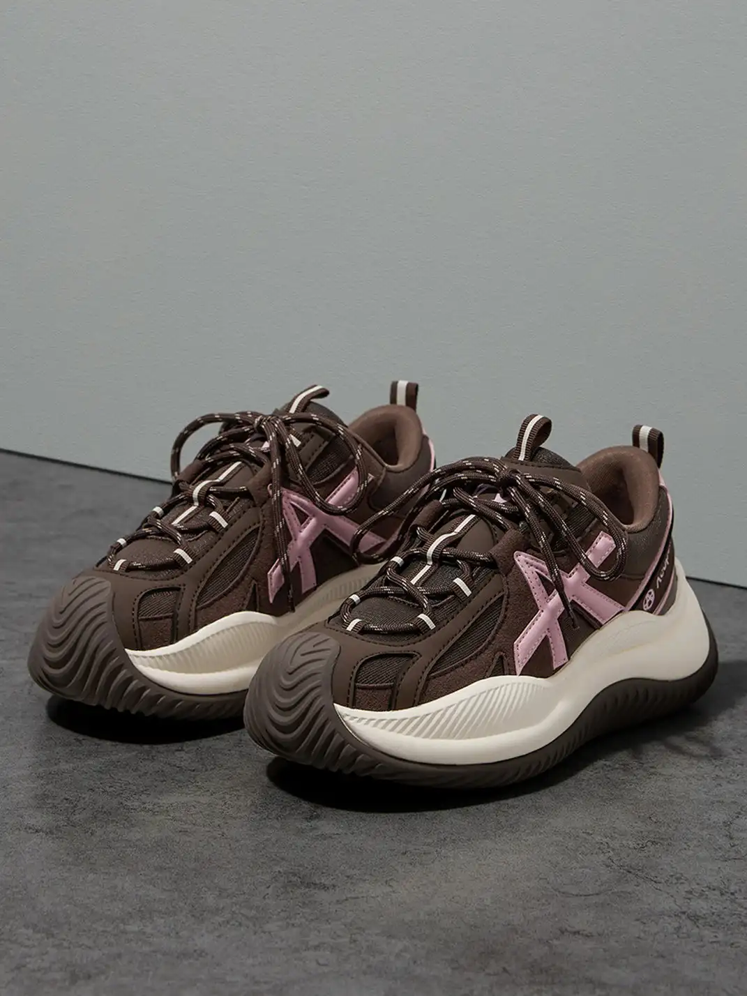 ACUPUNCTURE | Functional Fashion Chunky Sole Sneakers