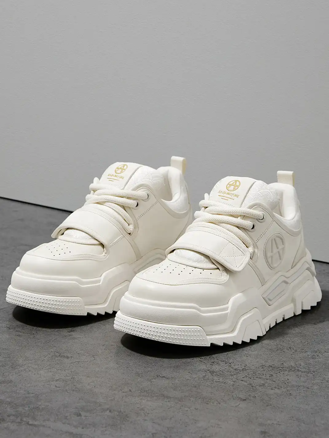 ACUPUNCTURE | Velcro Strap Platform Chunky Sneakers