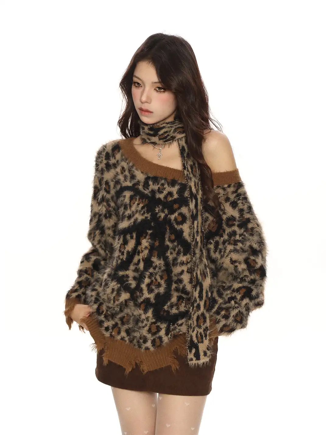 BIGGOLD | Off-Shoulder Leopard Print Bow Sweater