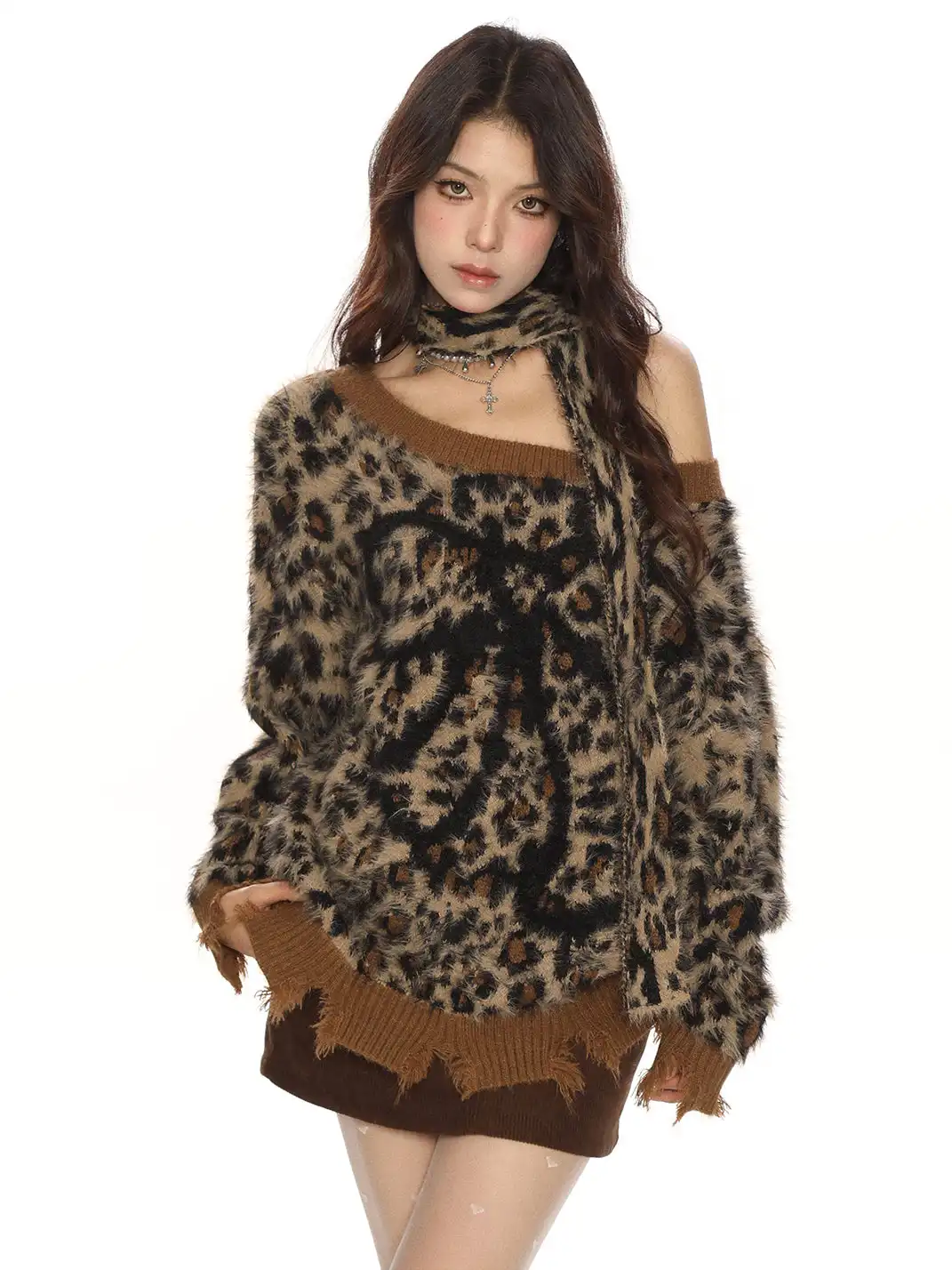 BIGGOLD | Off-Shoulder Leopard Print Bow Sweater