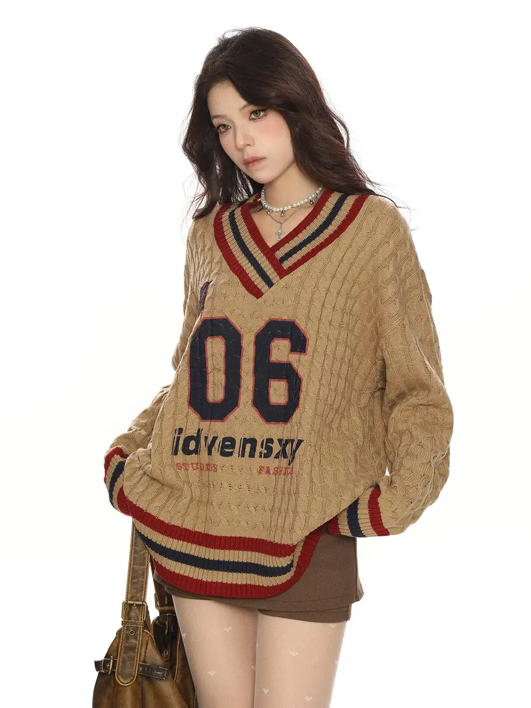 BIGGOLD | Color-Blocked V-Neck Cable Knit Sweater