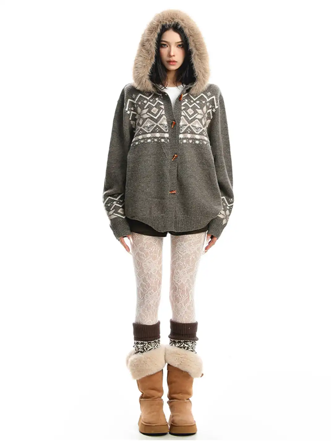 BIGGOLD | Detachable Fur Collar Horn Button Sweater