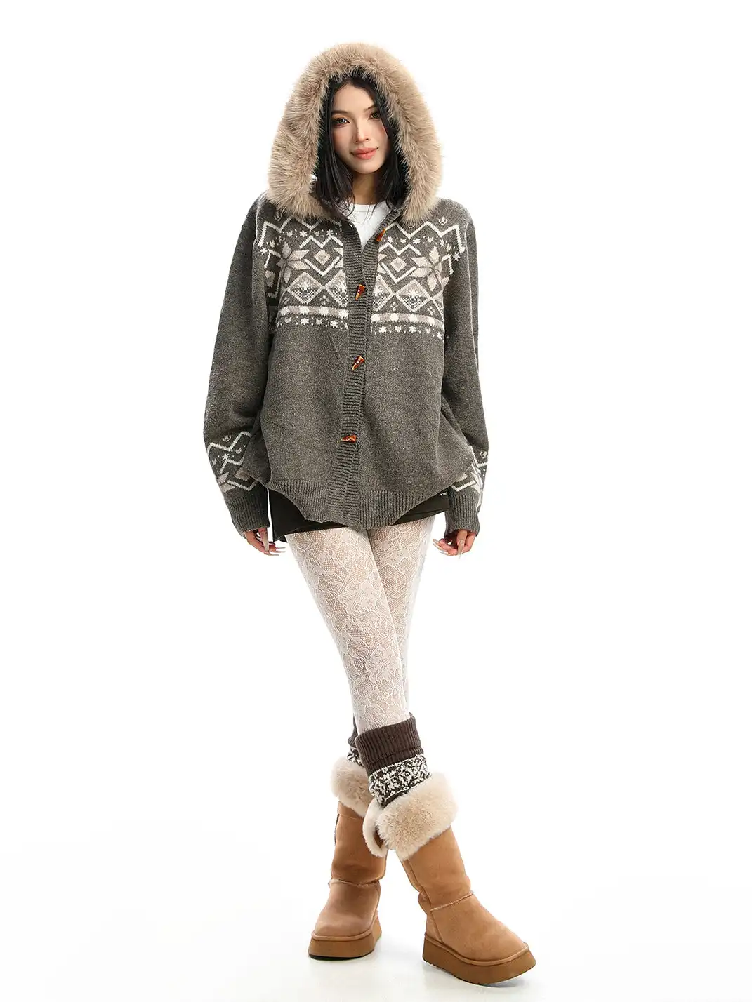BIGGOLD | Detachable Fur Collar Horn Button Sweater