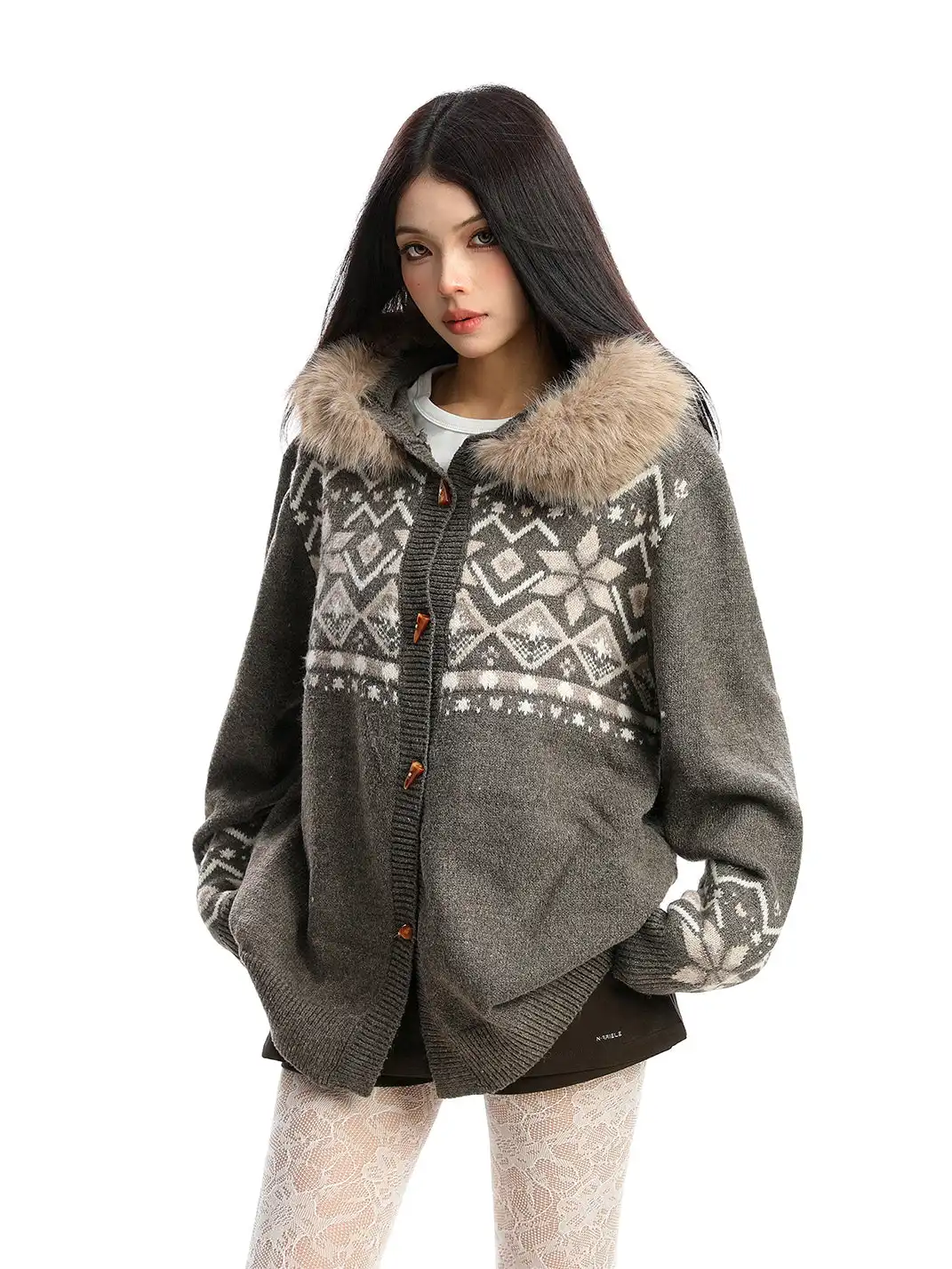 BIGGOLD | Detachable Fur Collar Horn Button Sweater