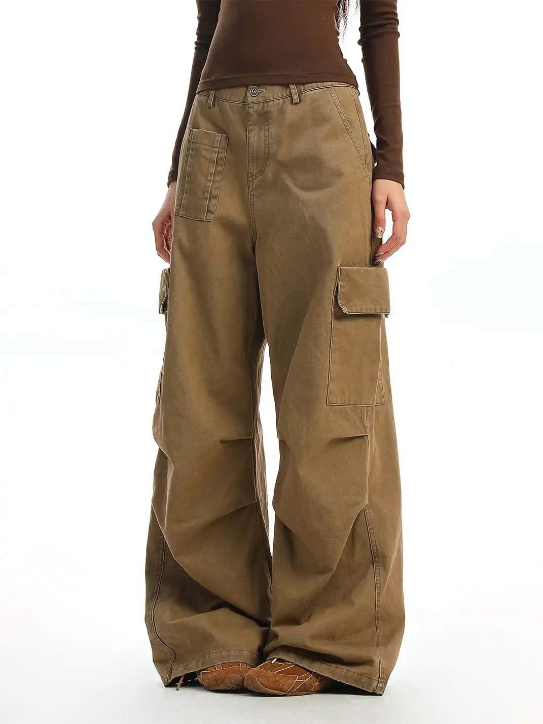 BIGGOLD | Utility Pockets Wide-Leg Cargo Pants