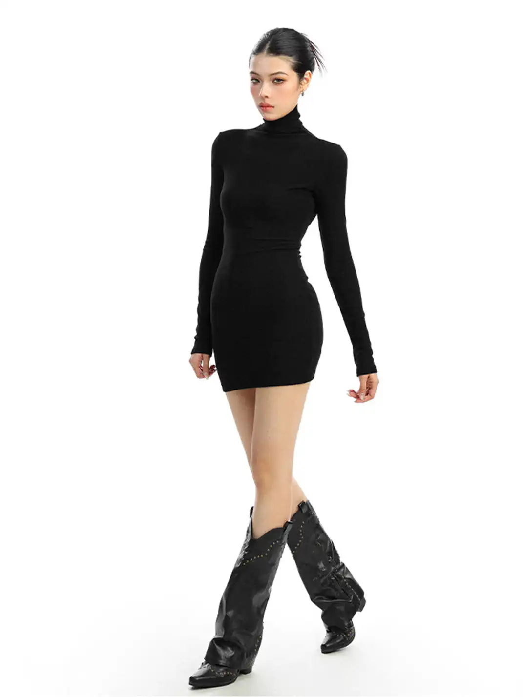 BIGGOLD | High-Neck Long-Sleeved Bodycon Dress