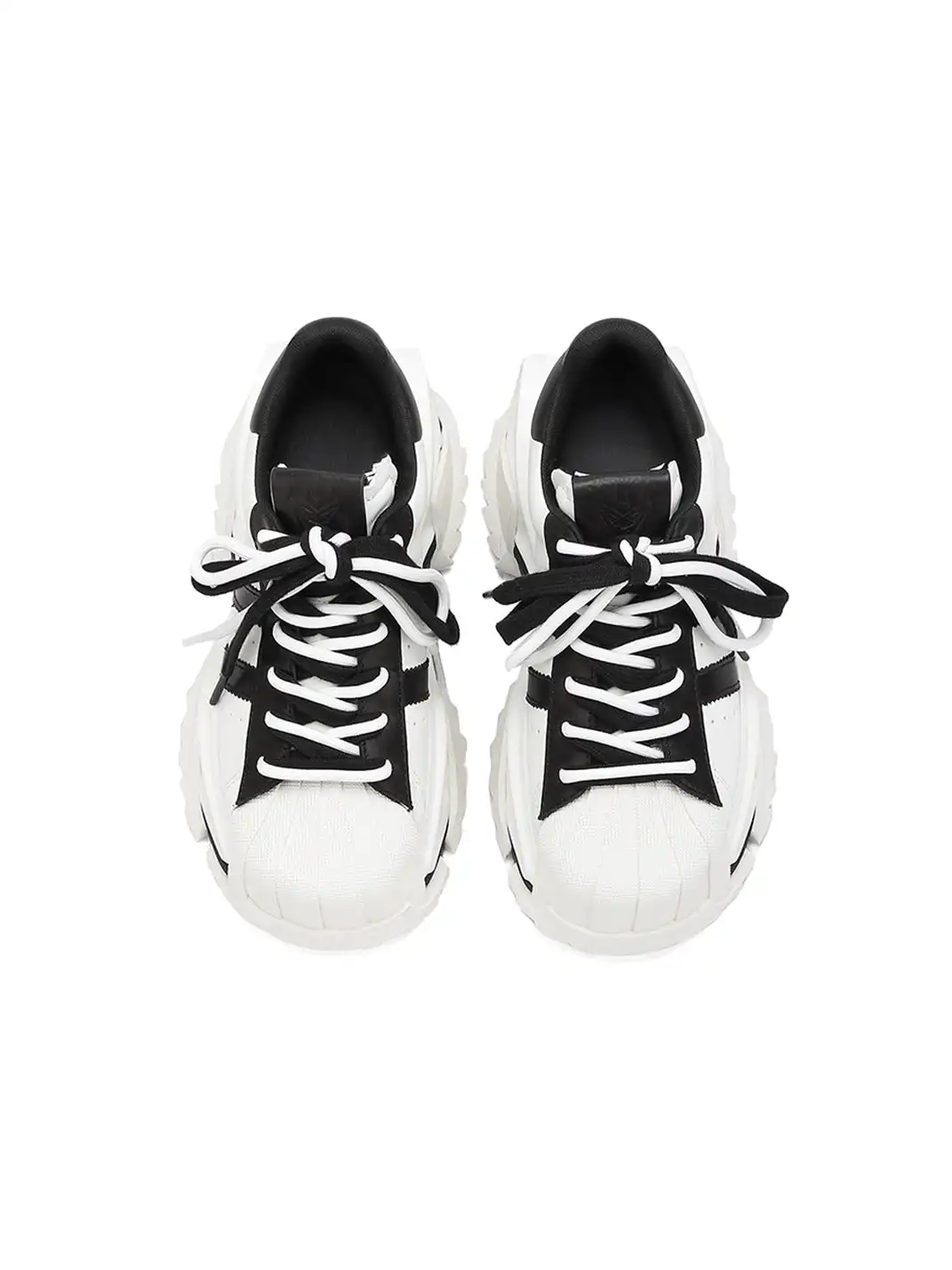 M88M | Fashionable Hollowed-Out Sole Platform Sneakers-Black White