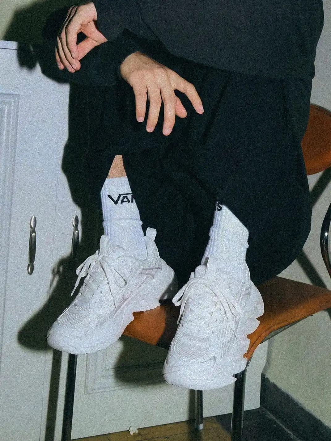 M88M | Zigzag Sole Chunky Sneakers-White