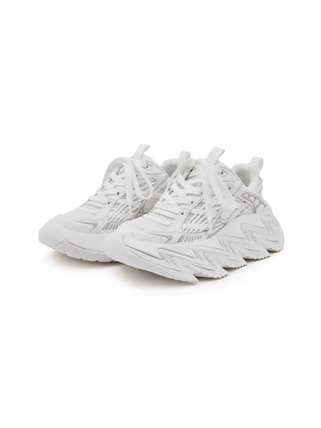 M88M | Zigzag Sole Chunky Sneakers-White