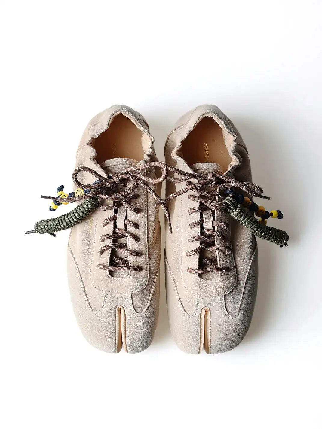 6CRAYON | Khaki Suede Cowhide Thin-Sole Tabi Sneakers